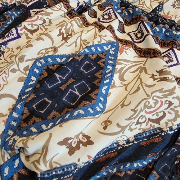 NWOT Aztec Design Short Sleeve Maxi Dress - Picture 10 of 14